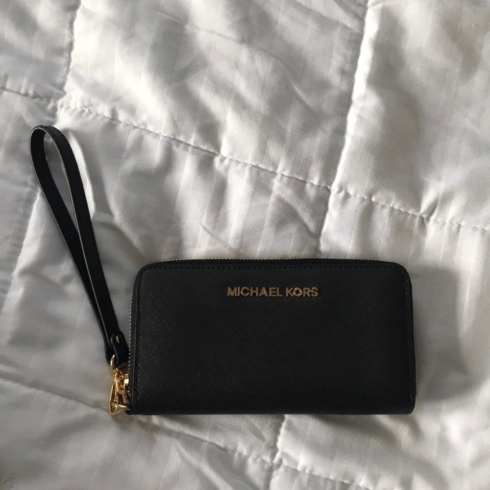 Black Michael Kors wristlet/wallet
